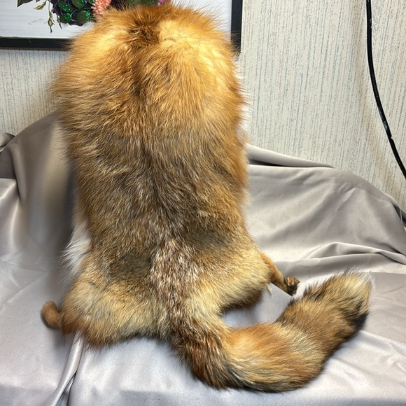 Alaskan Arctic Fox Hat unisex Handcrafted - Picture 2 of 6